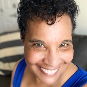 Meet your Posher, Renee